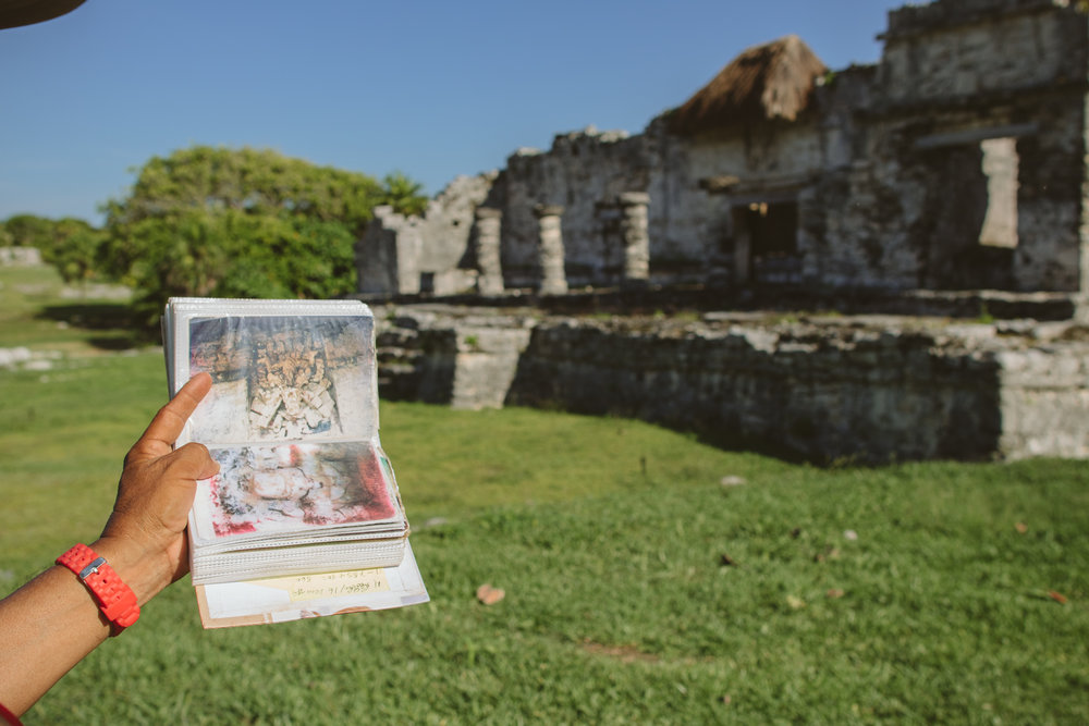 tulum-archeologist-guide-tour-book