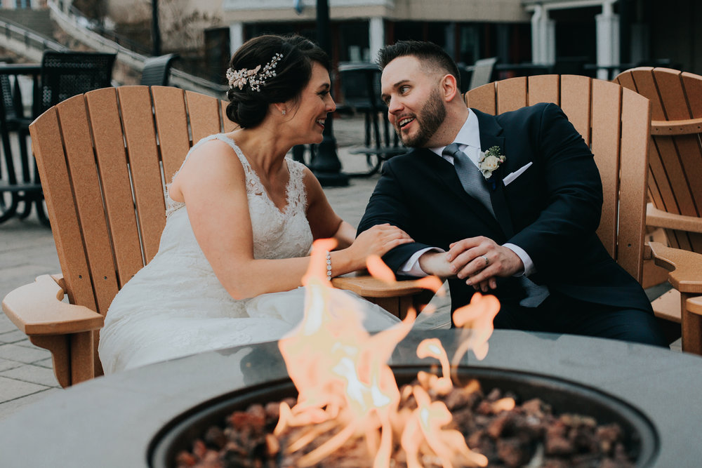 blue-mountain-fire-wedding-couples-photography