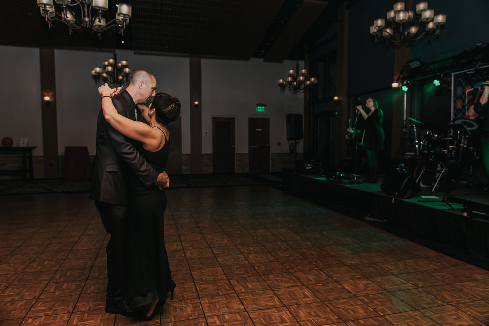 jdrf-slow-dance-reception-photography-lehigh-valley-pconos