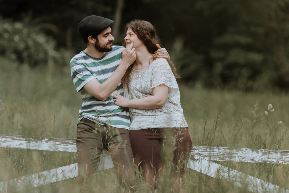 eastern-pa-engagement-session-candid