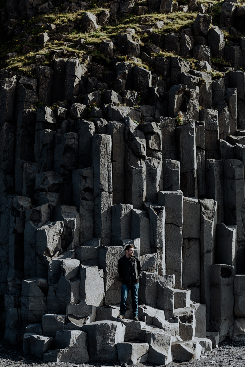 reynifjara-black-sand-beach-iceland-basalt-columns