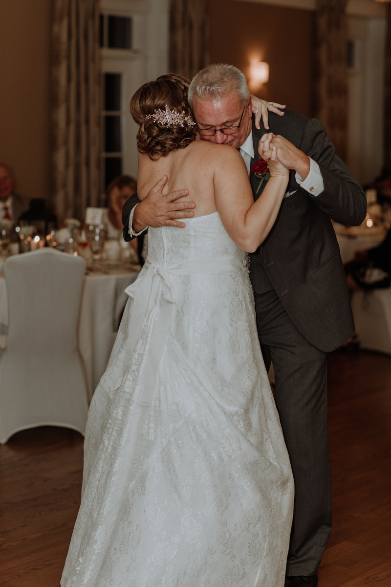 lehigh-valley-wedding-photography-manufacturers-golf-and-country-club-wedding-first-dance-father