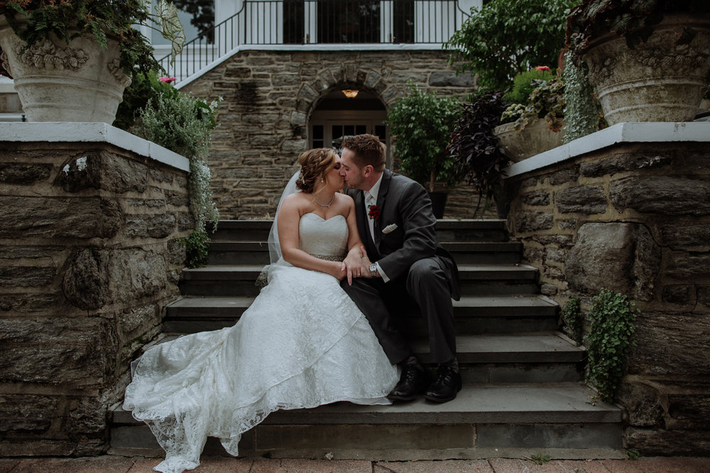 lehigh-valley-wedding-photography-manufacturers-golf-club-bride-and-groom-portrait-7