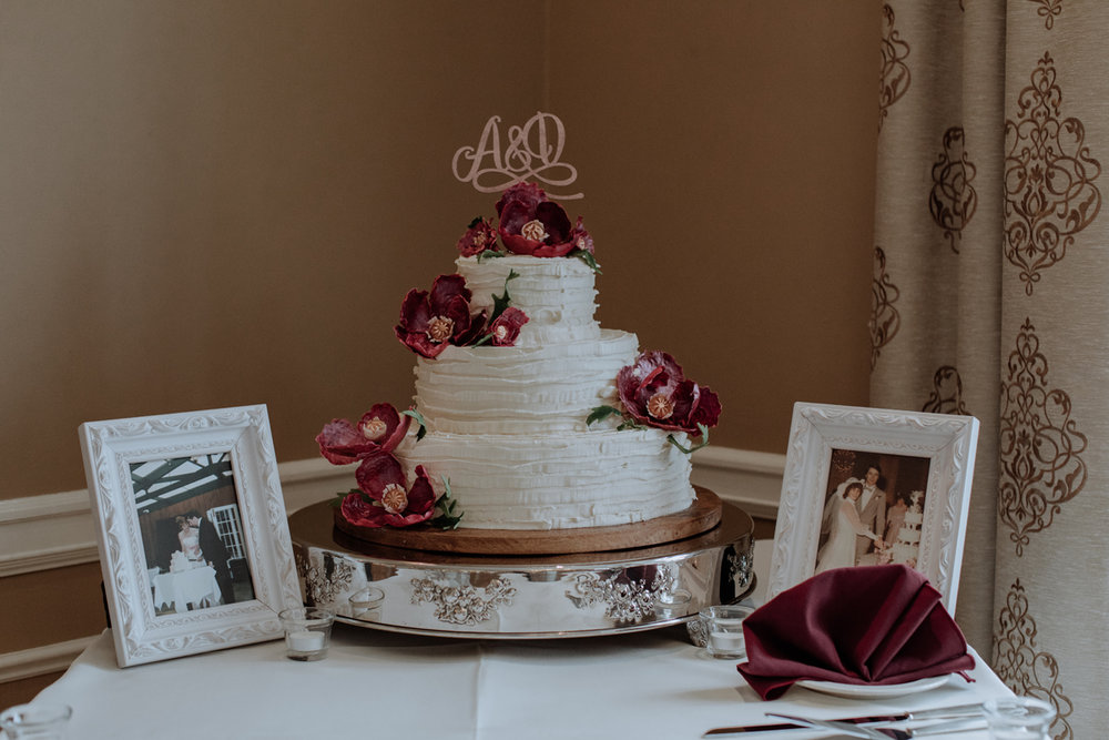 lehigh-valley-wedding-photography-manufacturers-golf-club-wedding-cake-1