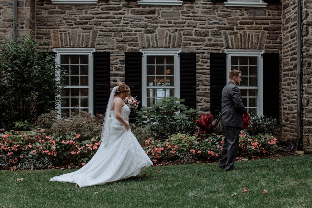manufacturers-golf-club-wedding-photography-first-look-2