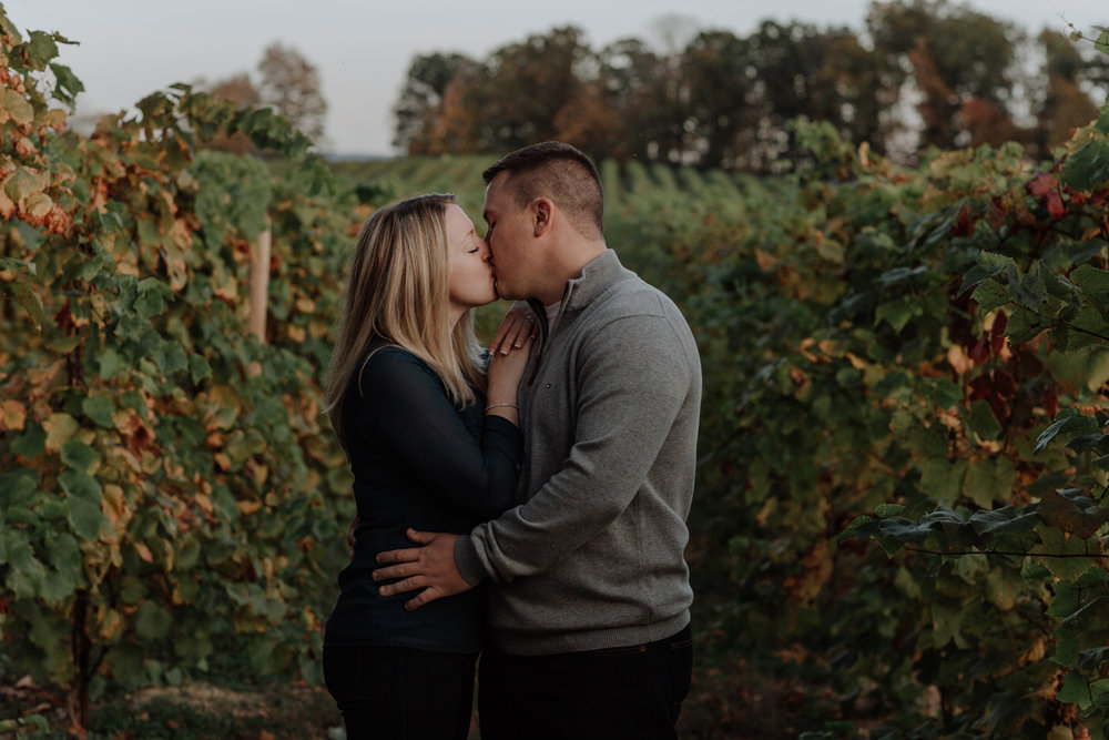 franklin-hill-vineyard-engagement-session-photography-3