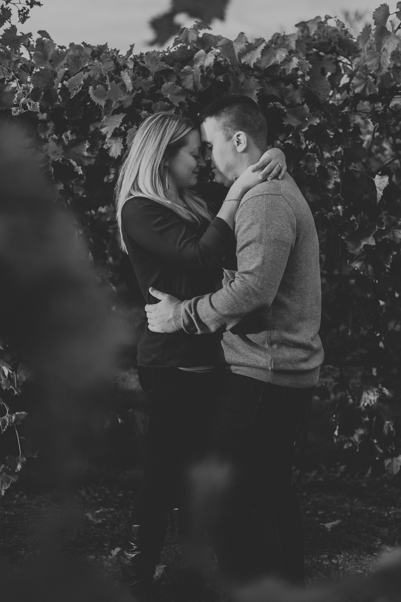 franklin-hill-vineyard-engagement-session-photography-black-and-white