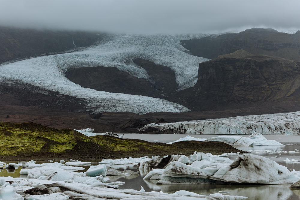 iceland-travel-guide-vatnojokull-glacier