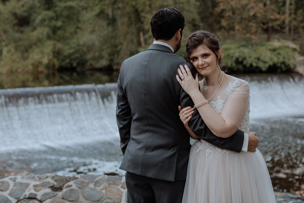 kings-mills-waterfall-wedding-photography