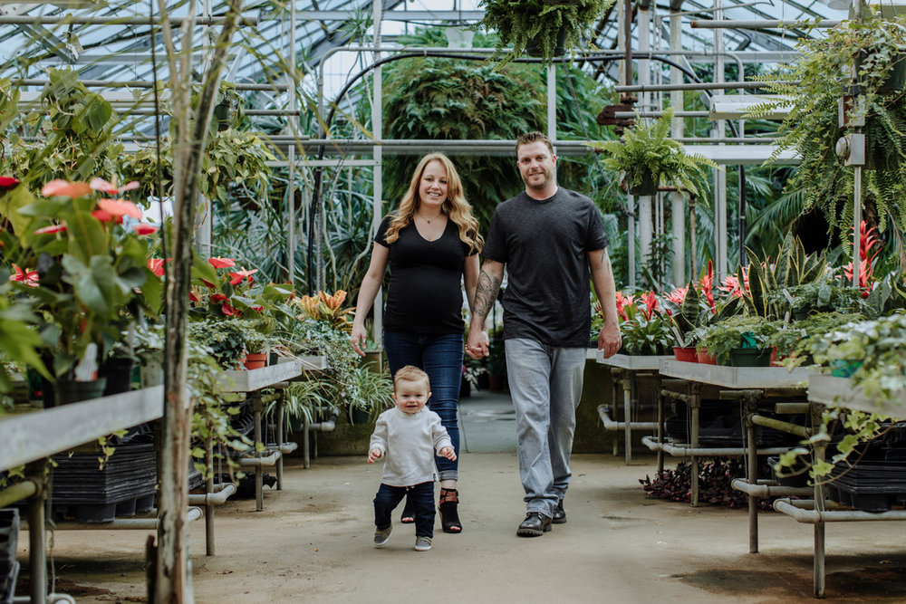 lehigh-valley-photographer-otts-exotic-plants-greenhouse-family-session