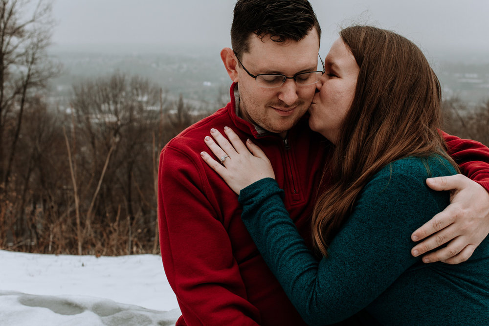 local-lehigh-valley-university-lookout-engagement-photographers-3