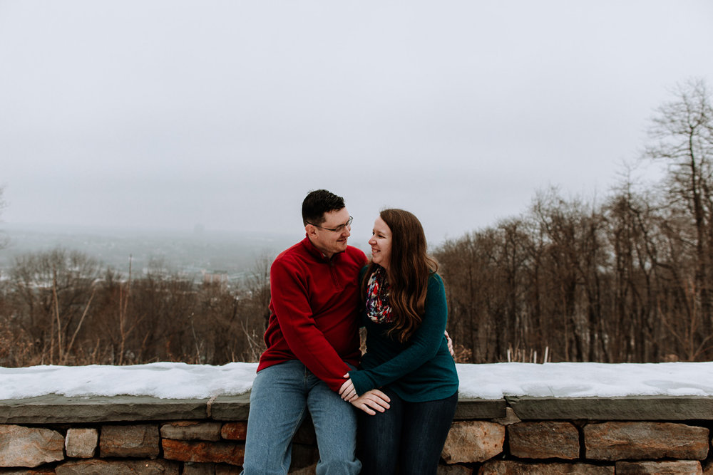local-lehigh-valley-university-lookout-engagement-photographers-6