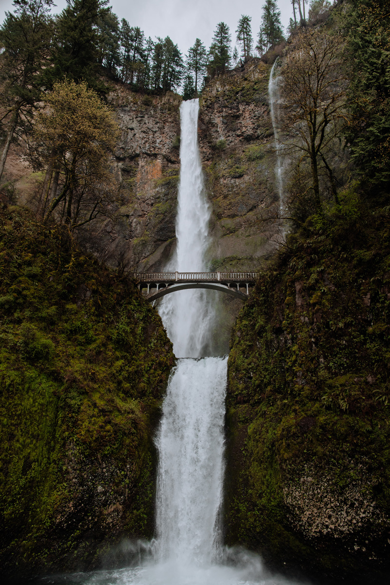 multnomah-falls-oregon-photography-landscape-wide