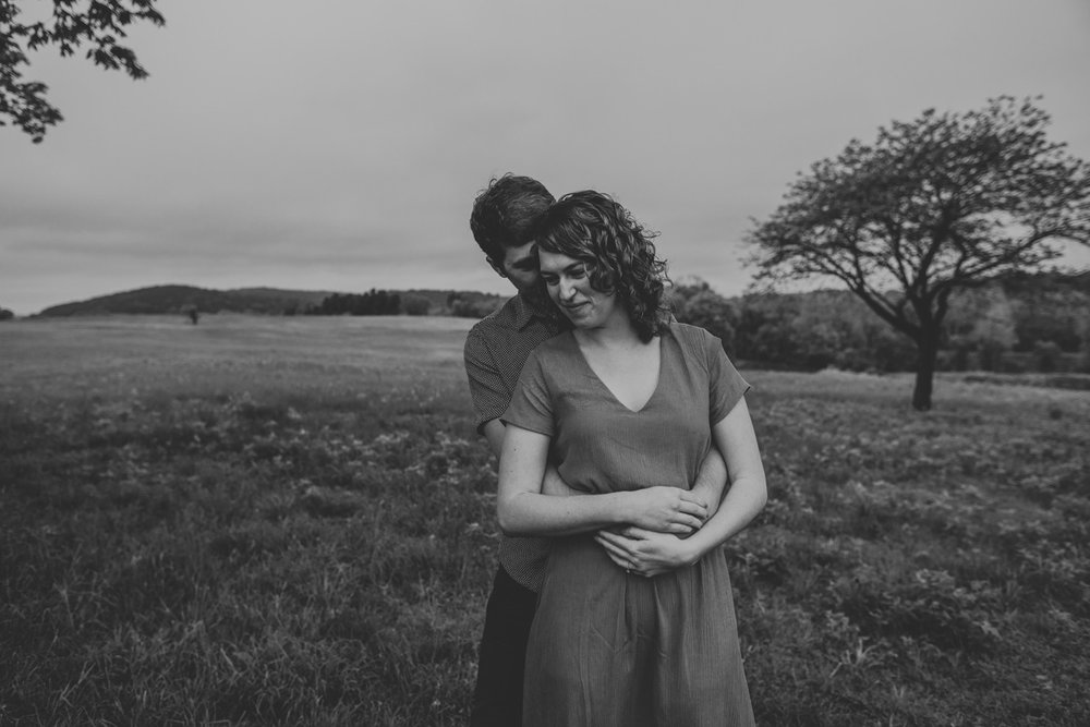 valley-forge-pa-lehigh-valley-engagement-photography-quiet