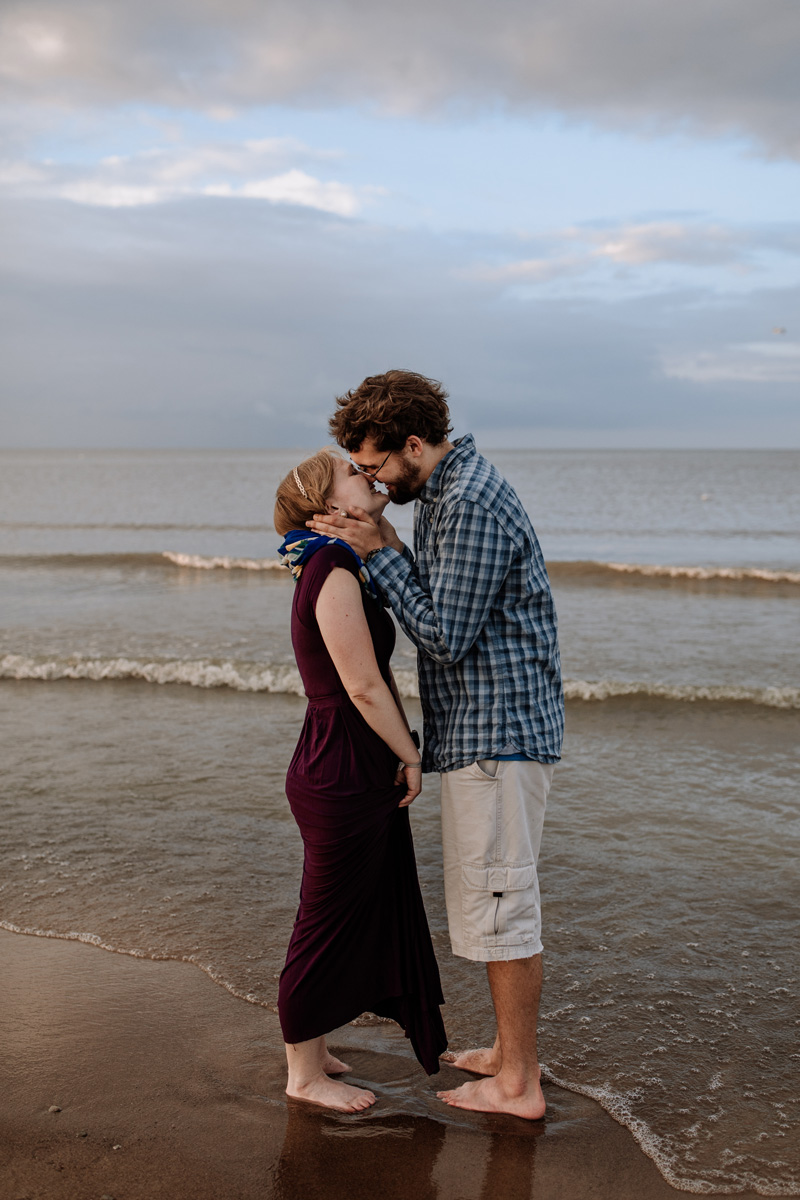 cedar-point-beach-sandusky-ohio-engagement-photography-5
