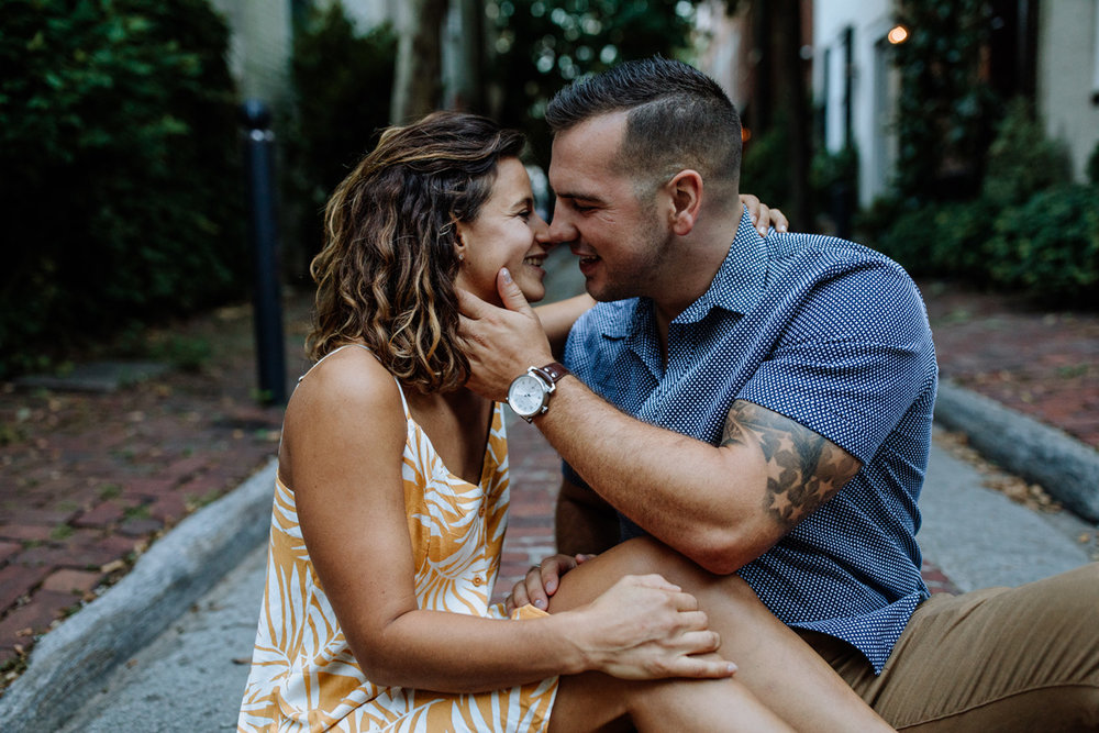 philly-city-engagement-photography-3