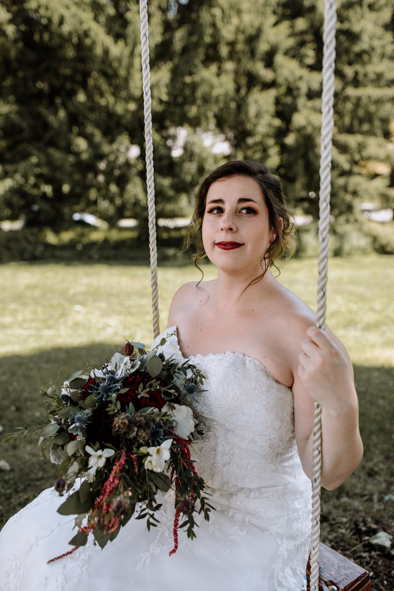 lehigh-valley-wedding-photographers-the-grove-at-kempton-bride-portrait-2