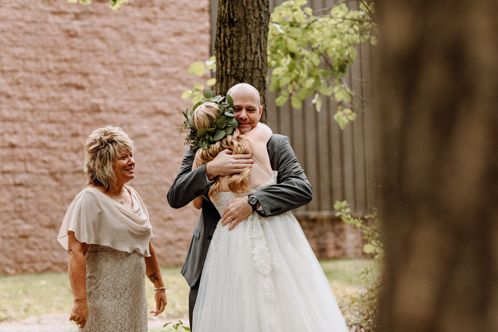 lancaster-wedding-photography-bride-first-look-dad