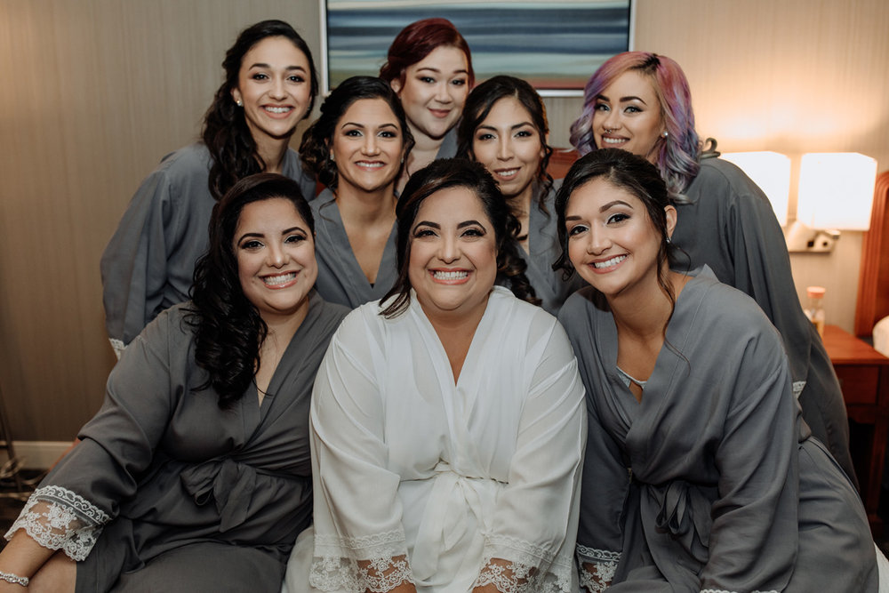 new-jersey-comfort-suites-wedding-photography-bridal-party