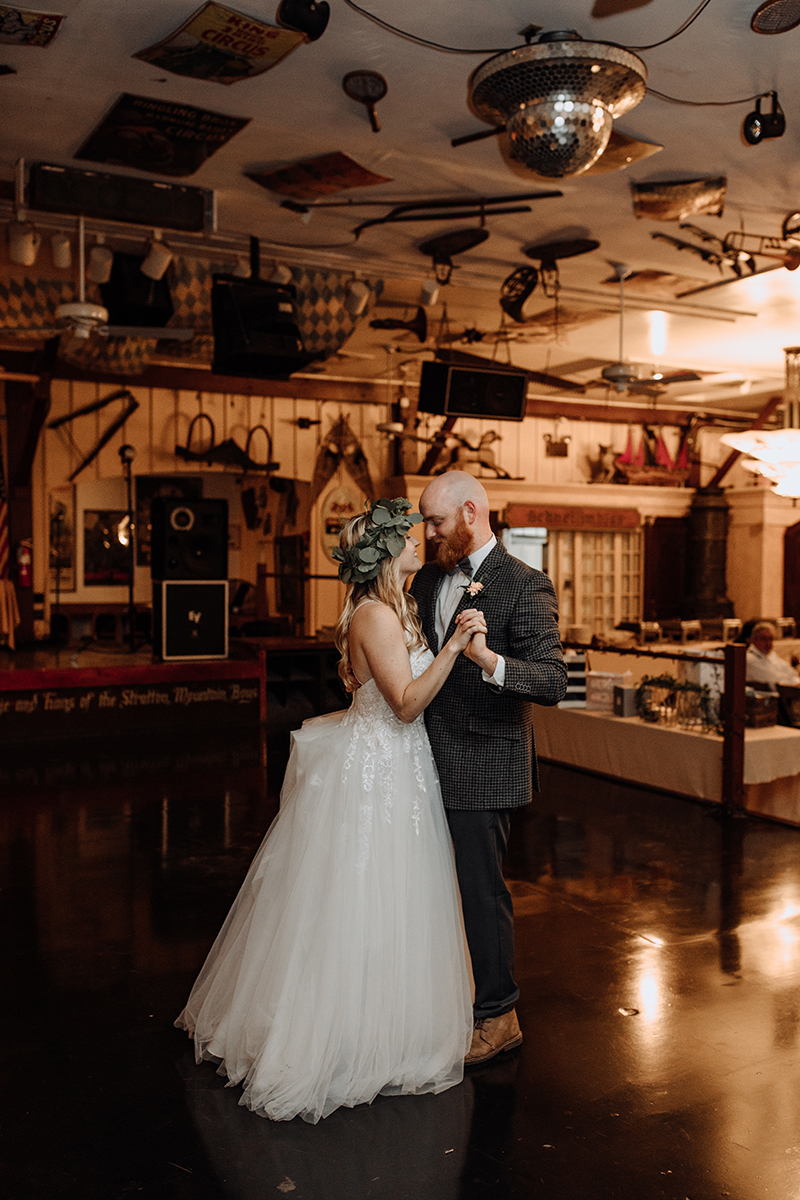 stouds-black-angus-brewery-adamstown-pa-wedding-photography
