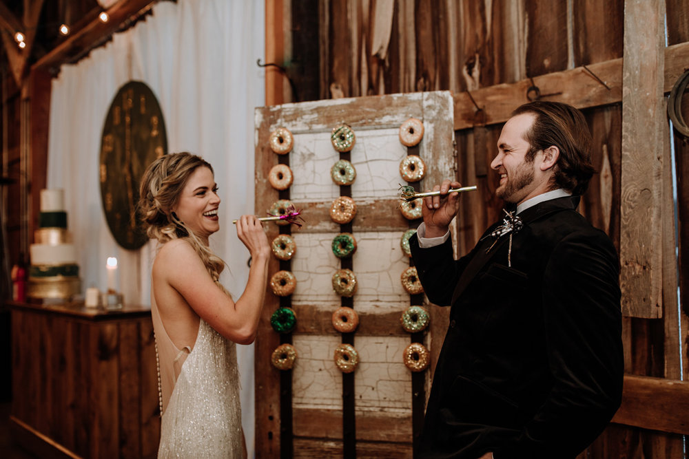gilbertsville-farmhouse-bride-groom-wedding-photography