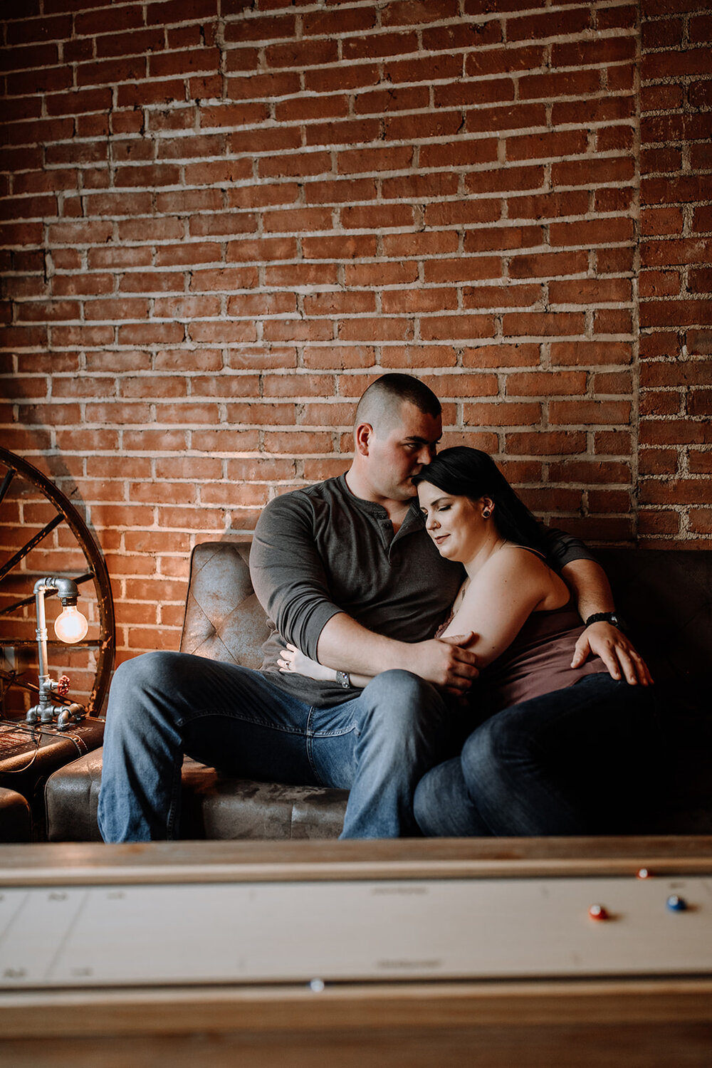 notch-eight-craft-house-jim-thorpe-engagement-pictures-4