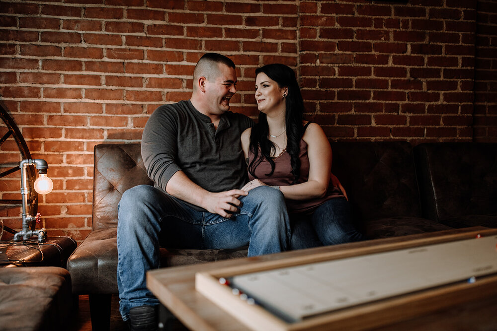 notch-eight-craft-house-jim-thorpe-engagement-pictures