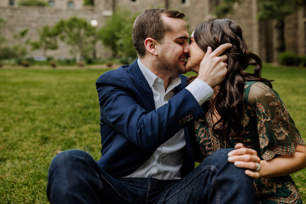 fort-tryon-park-engagement-photography-3