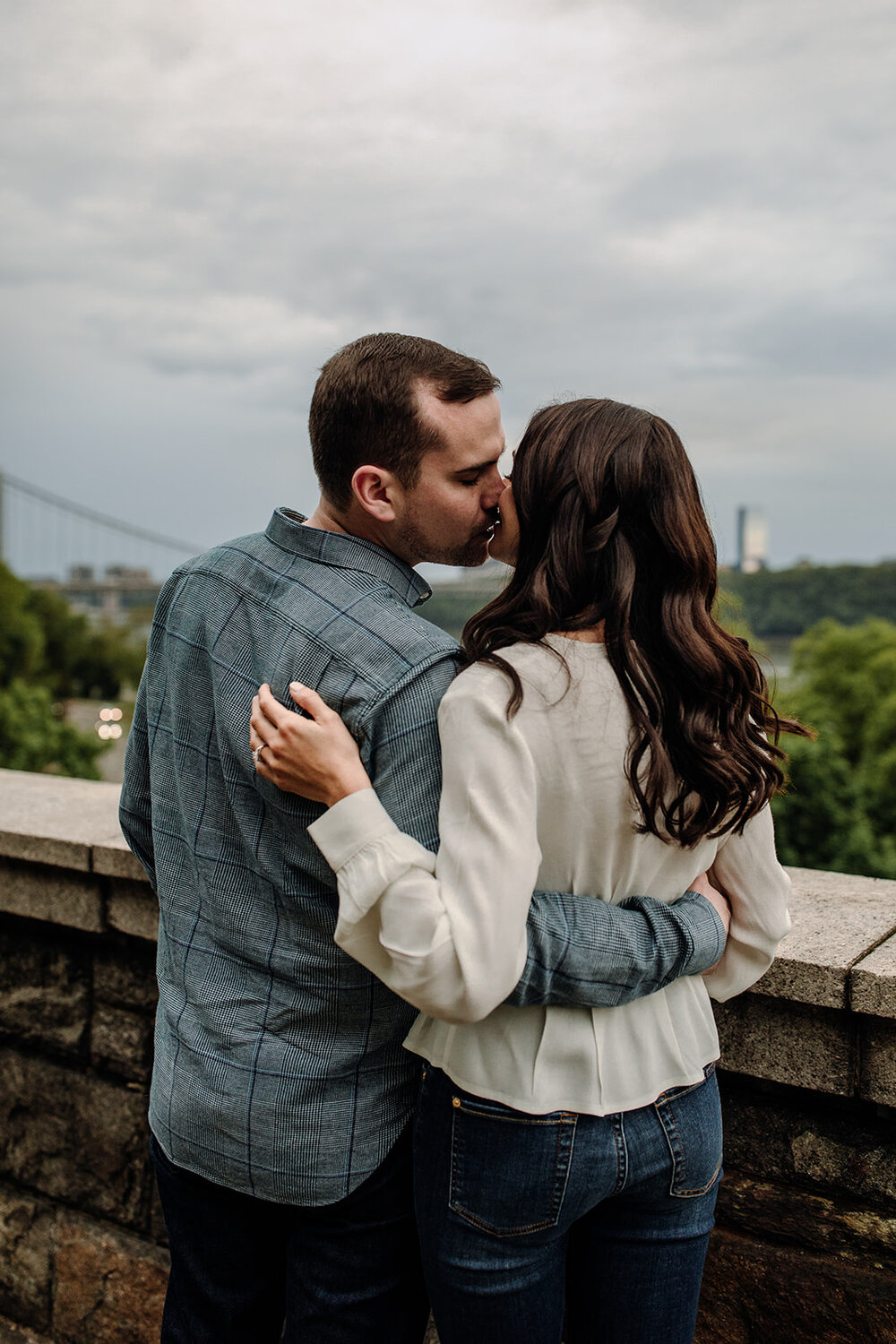 fort-tryon-park-engagement-photos-2