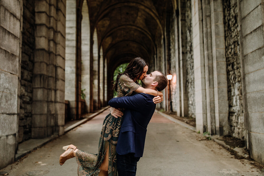 fort-tryon-park-engagement-shoot