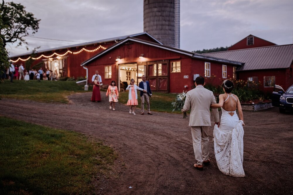 gilbertsville-farmhouse-wedding-venue