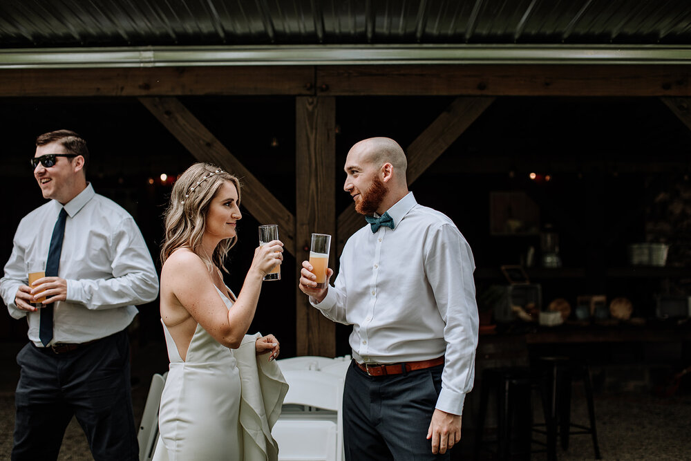 the-farm-bakery-and-events-wedding-cocktail-hour