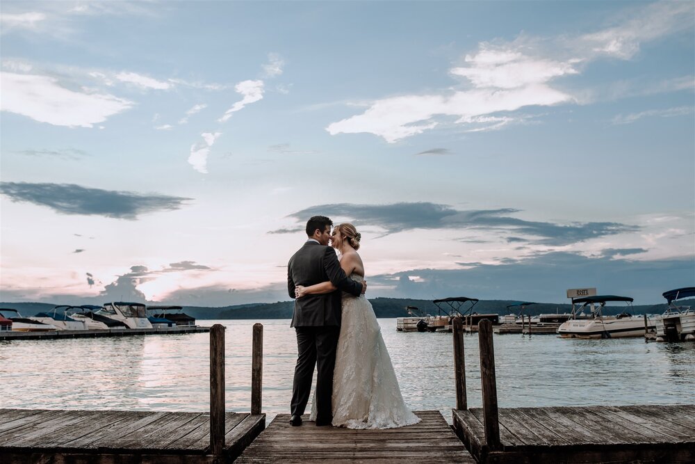 the-waterfront-at-silver-birches-hawley-wedding-photos-8