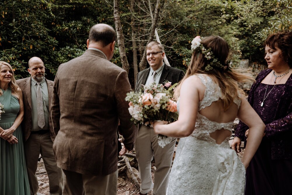 hickory-run-state-park-elopement-ceremony-5