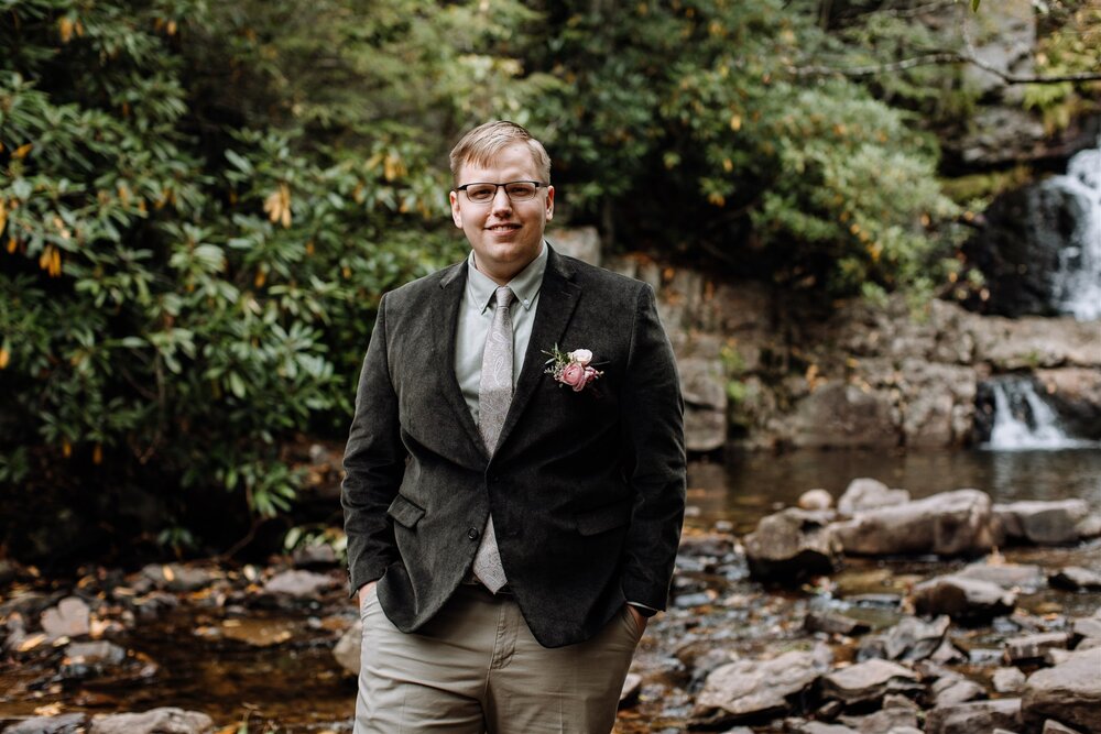 pennsylvania-elopement-photographer-groom