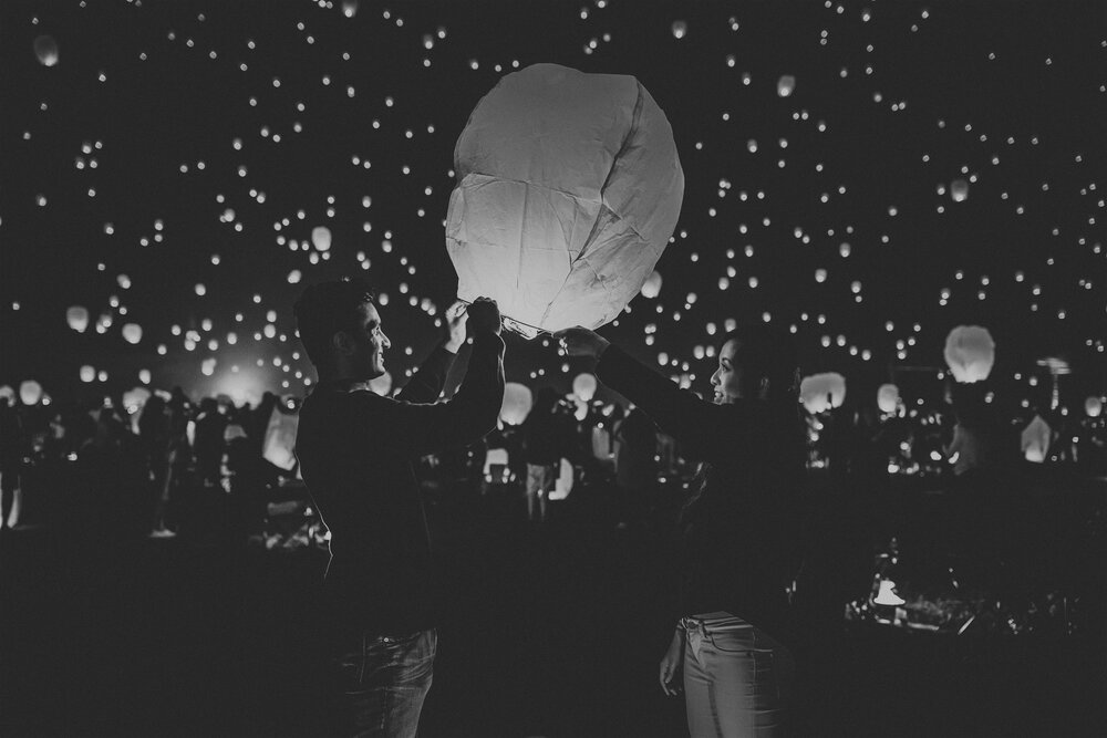 poconos-lantern-festival-engagement-photography-2