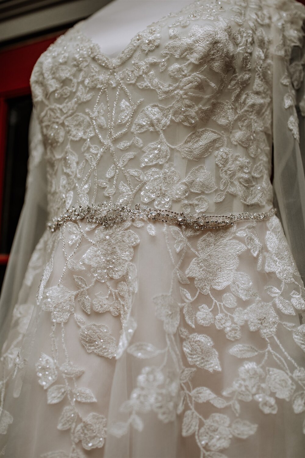 wedding-dress-detail
