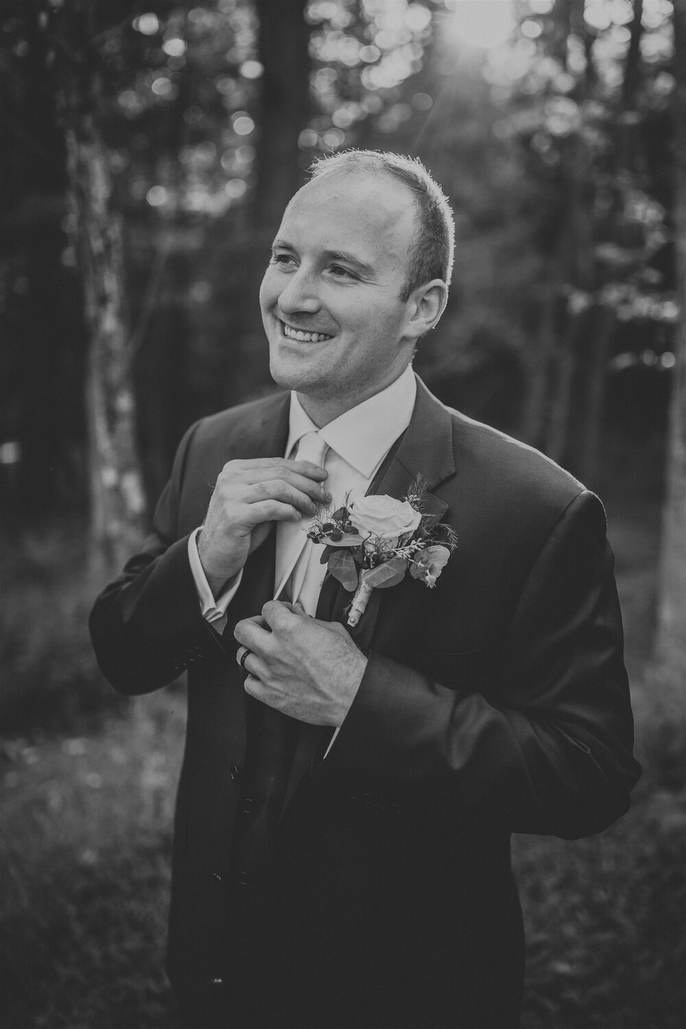 whitewoods-wedding-photographer-groom-2