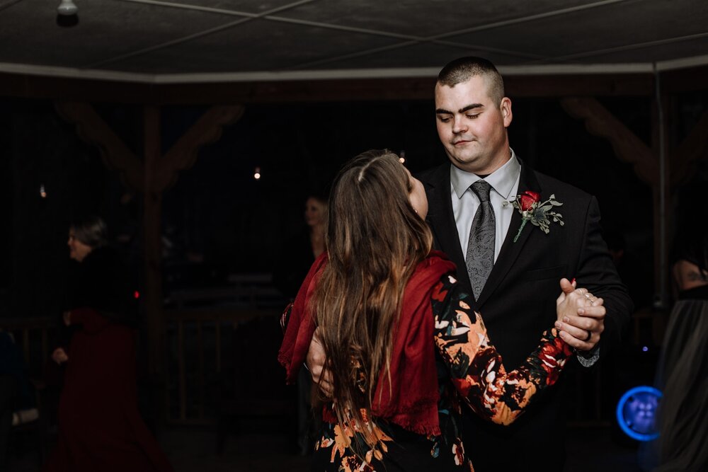 nepa-pennsylvania-wedding-elopement-photographers-dance-6