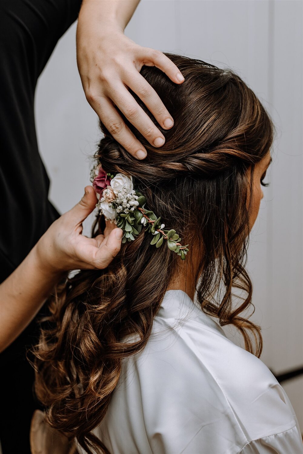 rodale-institute-getting-ready-bride-photos-6