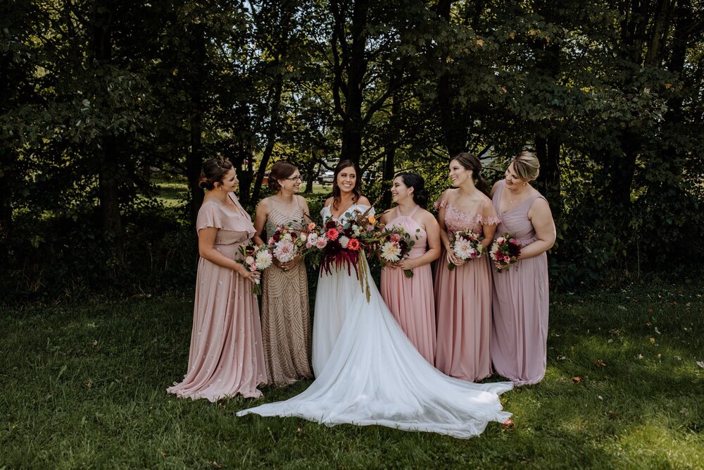 rodale-institute-kutztown-pa-wedding-photos-bridal-party-2