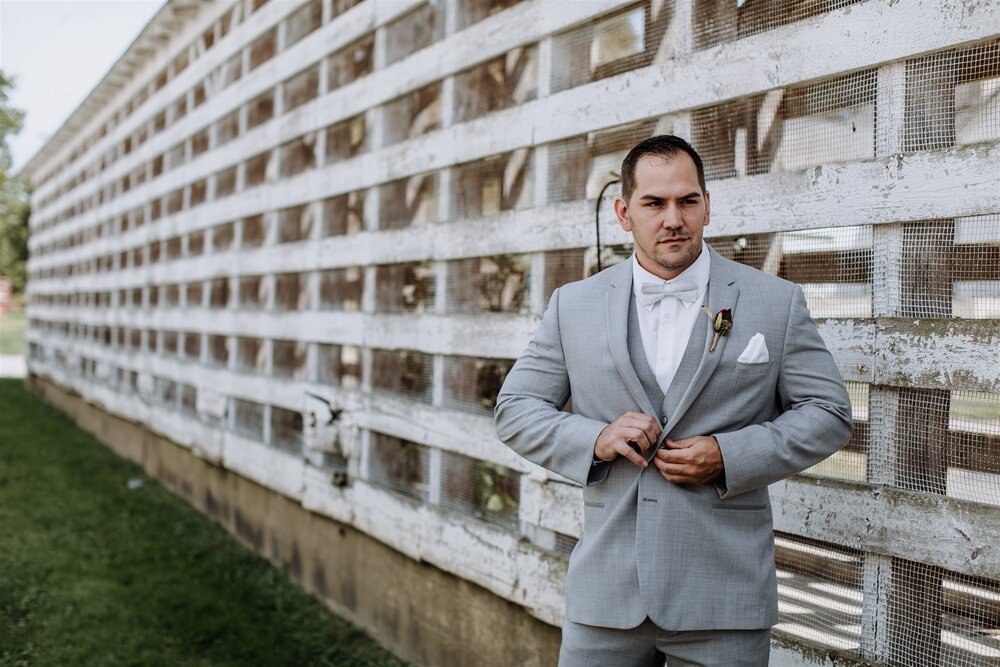 the-rodale-institute-groom-portraits-6