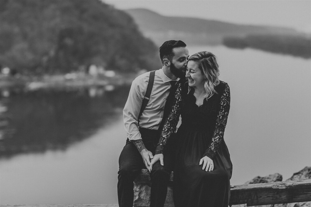 chickies-rock-overlook-lancaster-pa-engagement-photography-5