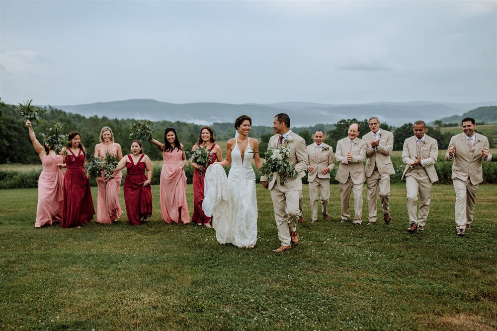 gilbertsville-farmhouse-bridal-party-wedding-photos-5