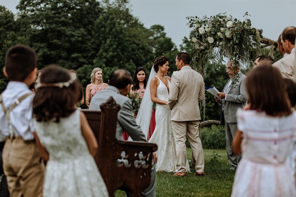 gilbertsville-farmhouse-ceremony-wedding-photography-11