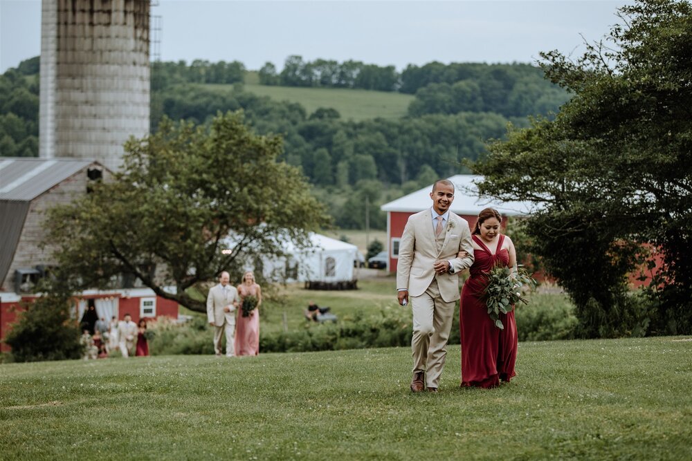 gilbertsville-farmhouse-ceremony-wedding-photography-2