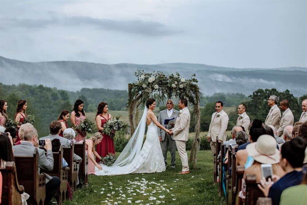 gilbertsville-farmhouse-ceremony-wedding-photography-8