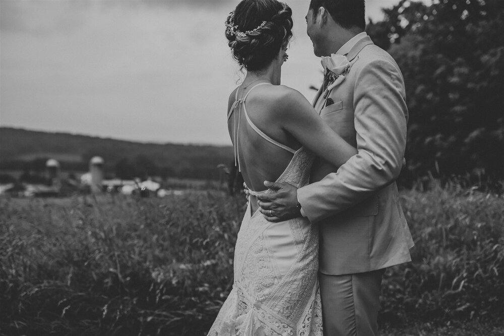 gilbertsville-farmhouse-upstate-ny-wedding-photographers-3